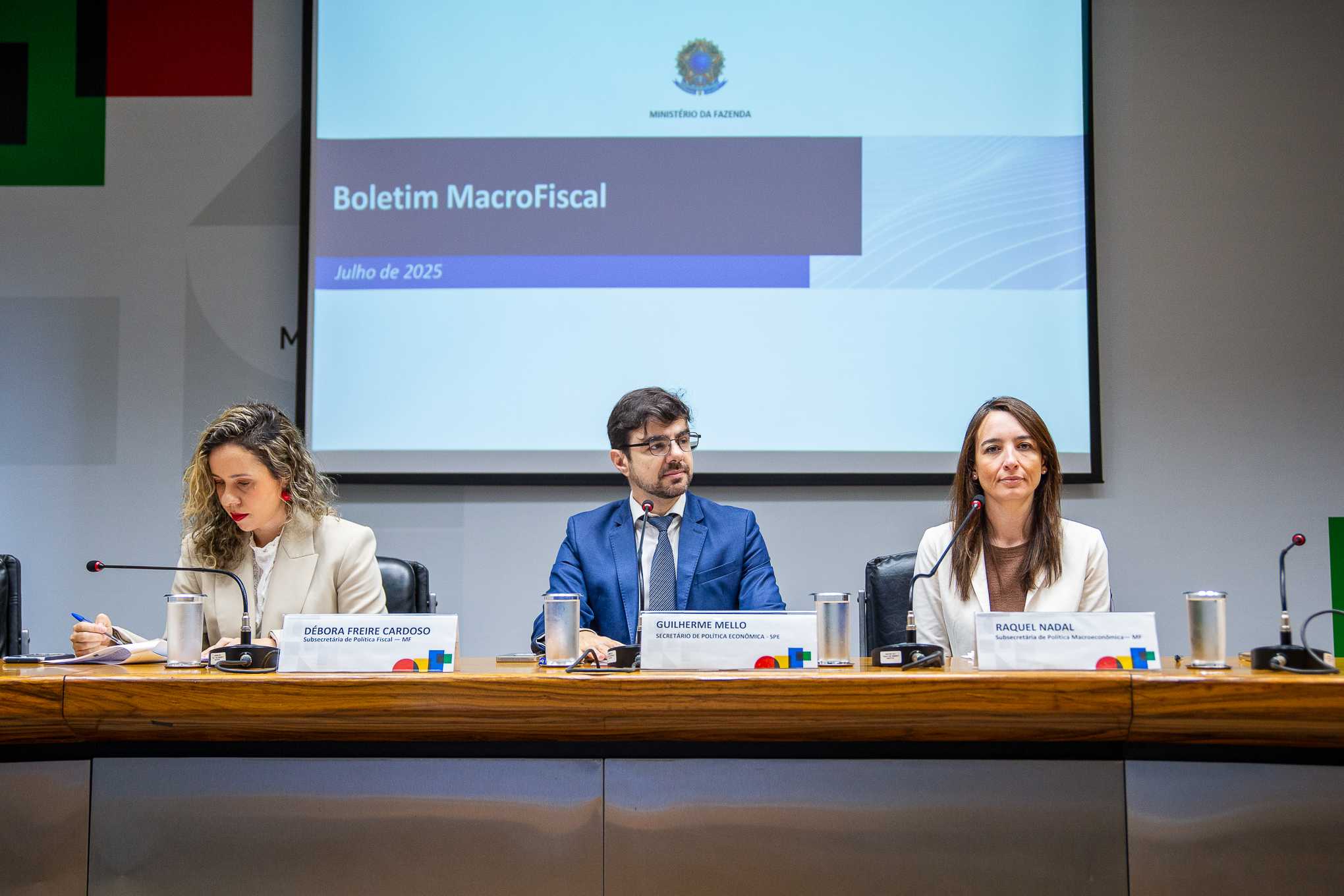 Fazenda aumenta previsão do PIB e corta estimativa de inflação 2025