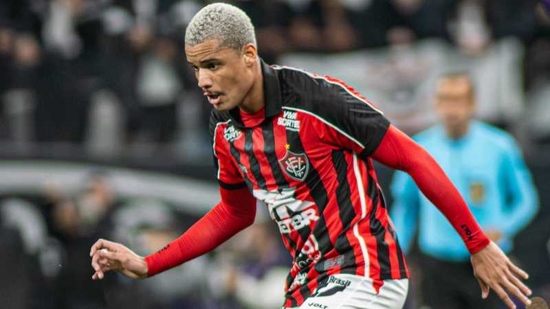 Após sair do Vitória, atacante manda indireta depois de eliminação do clube na Copa do Nordeste