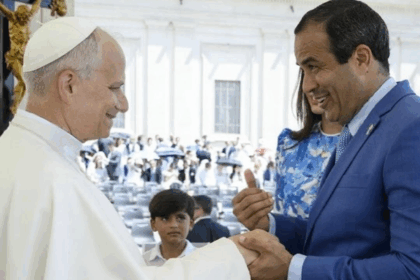 Bruno Reis se encontra com o Papa Leão XIV e convida pontífice a visitar Salvador
