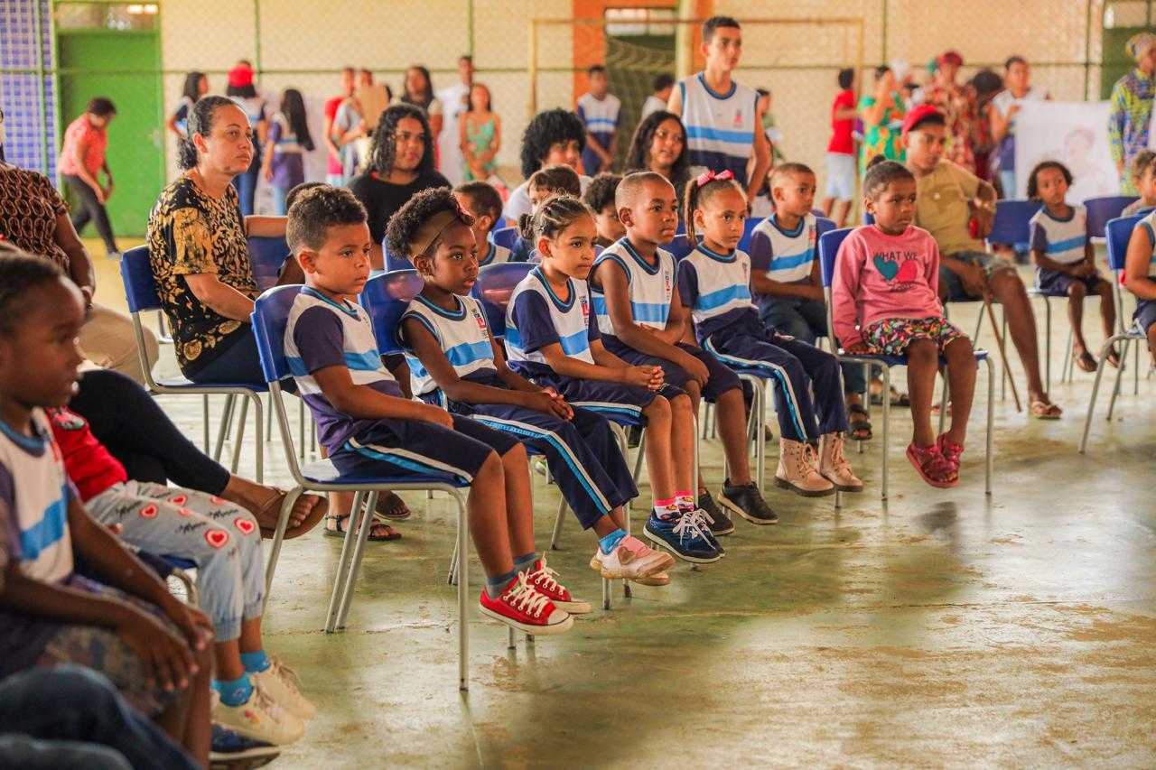 Candeias celebra 'Julho das Pretas' com estudantes e mulheres negras