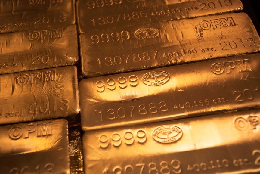 China intensifica acúmulo de ouro para diminuir dependência do dólar