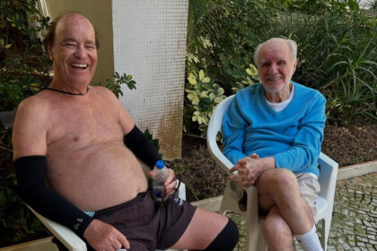 Evaristo de Macedo posta foto com Antônio Lopes e agita redes sociais