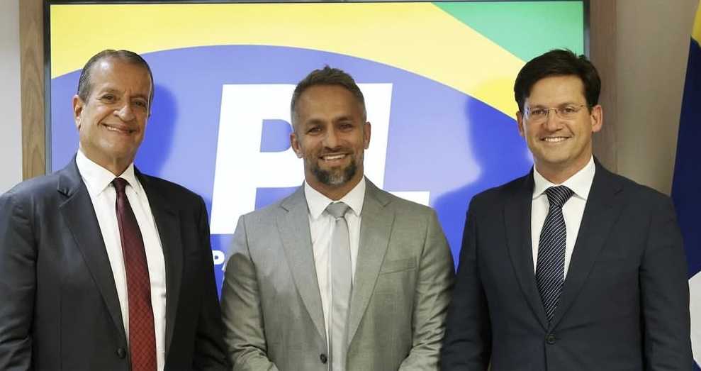 Contrariando ACM Neto, Flávio Matos se filia ao PL para ser candidato a deputado federal em 2026