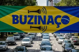 Grupo promove buzinaço em apoio a Bolsonaro na orla de Salvador neste domingo