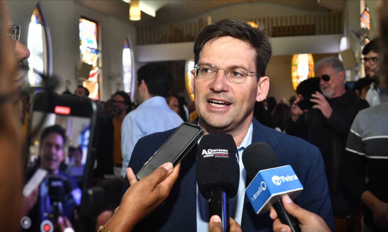 João Roma critica medidas do STF contra Bolsonaro e fala em “perseguição política”