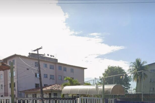Jovem em condomínio avisa mãe sobre dores antes de falecer