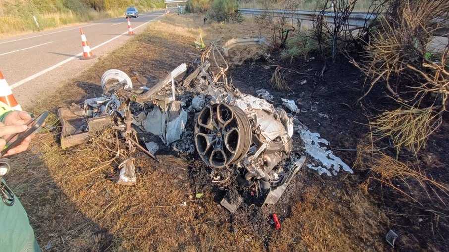 Avaliada em R$ 4 milhões, Lamborghini de Diogo Jota ficou completamente destruída