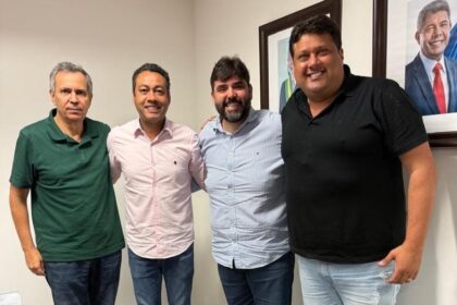 Novo aliado do governo, PDT articula investimentos para cidades do interior em reunião com Adolpho Loyola