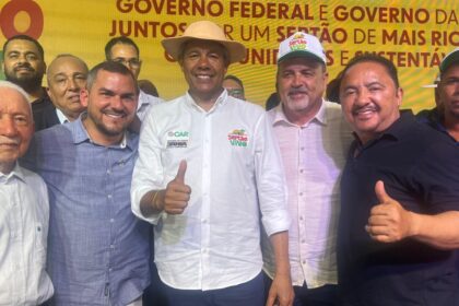 Roberto Carlos viabiliza obras e investimentos do governo do Estado em Itiúba