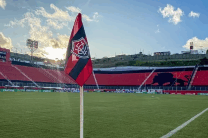 Vitória inicia check-in para torcedores visando duelo contra Palmeiras
