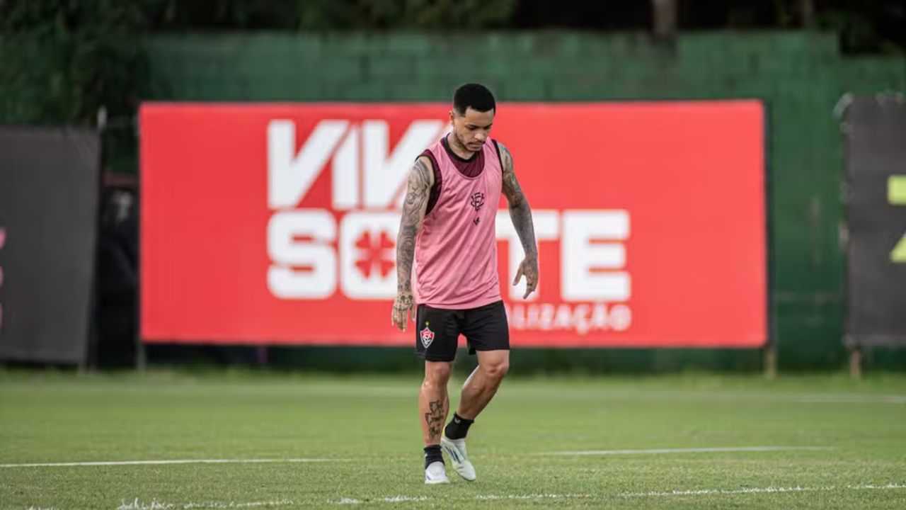 Vitória tem desfalque importante contra Mirassol pelo Brasileirão