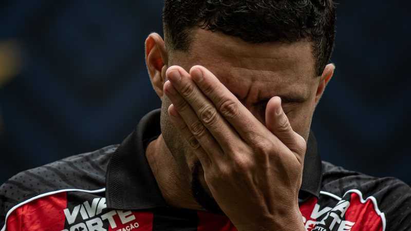 Vai sair? Futuro de Wellington Rato não deve ser no Vitória; entenda