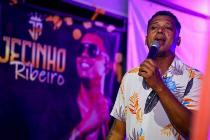 Moradores de Candeias celebram vitória em concurso com shows musicais