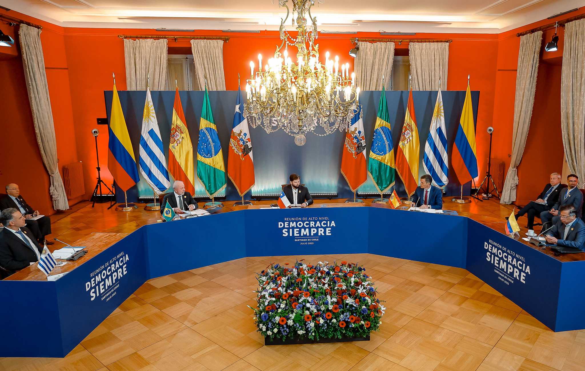 Lula No Encontro Democracia Sempre: Fortalecendo Laços no Chile