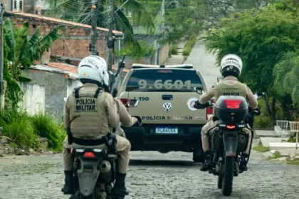 PM realiza operações em Salvador após ataque com feridos e morte