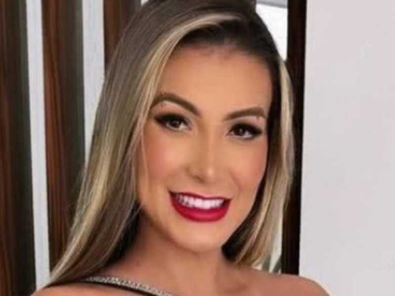 Comportamento Feminino: Andressa Urach e a Venda da Dignidade