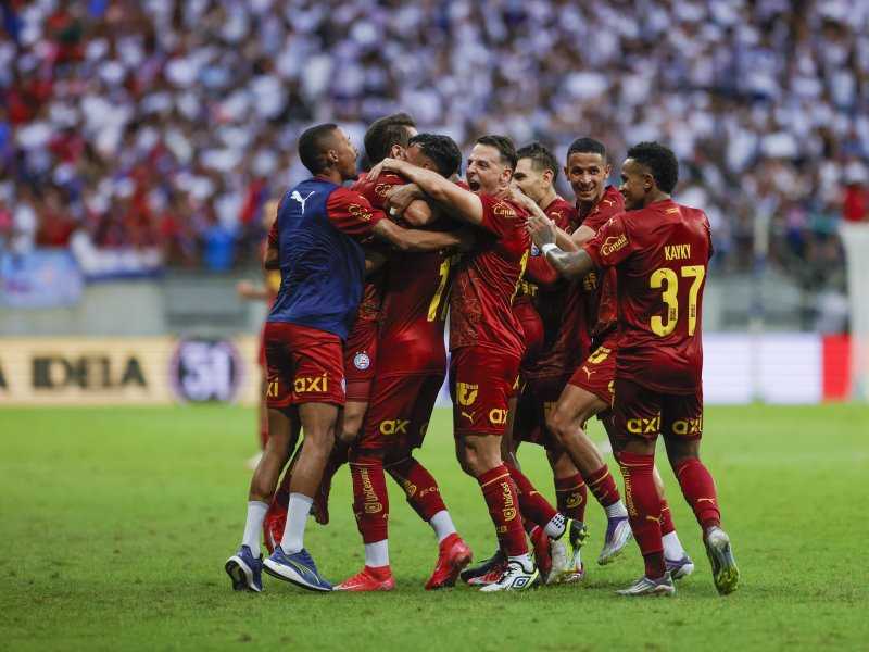 Bahia Vence Santos: Juba Brilha em Grande Estilo na Fonte Nova
