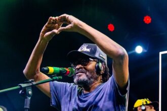 Edson Gomes Brilha no Lollapalooza 2026: Surpresas à Vista!
