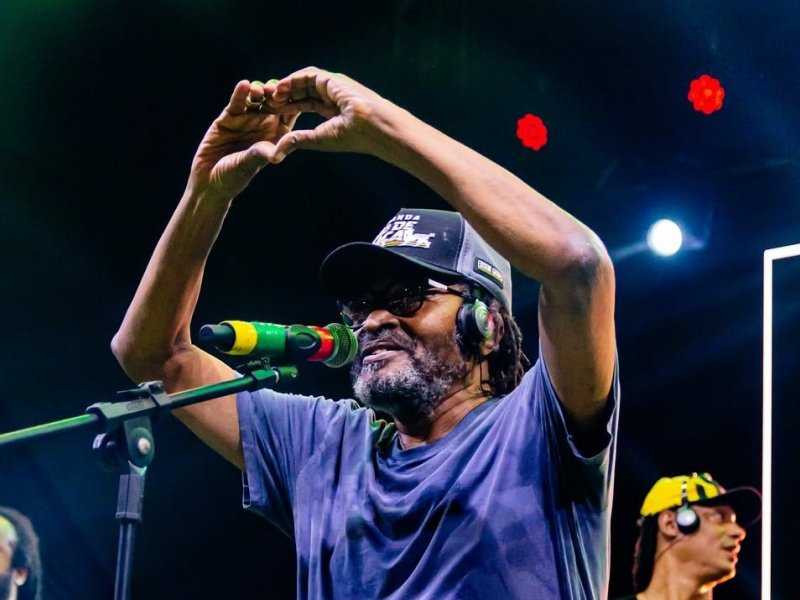 Edson Gomes Brilha no Lollapalooza 2026: Surpresas à Vista!