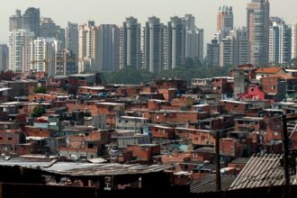 Região Metropolitana de São Paulo: Mais de 3 Milhões de Habitantes em Comunidades Precárias