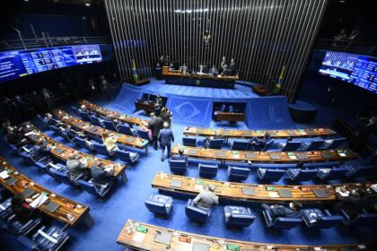 Alcolumbre e Motta pedem diálogo e respeito após ocupação de plenários
