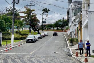 Antiga Rua do Asfalto é renomeada Avenida Osmar Ramos em homenagem ao ex-prefeito