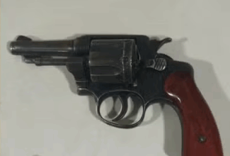 Suspeito de tráfico morre em confronto com PM dentro de escola na Bahia