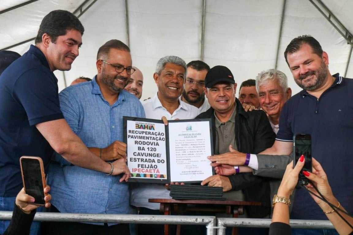 Coronel Filho e Otto Filho reforçam apoio a Jerônimo durante entrega de obras em Ipecaetá
