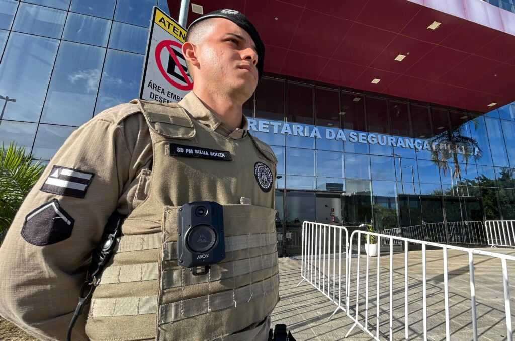 PMs da capital e RMS adotam câmeras corporais no patrulhamento