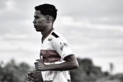 Jogador de clube nordestino é morto a tiros dentro de escola