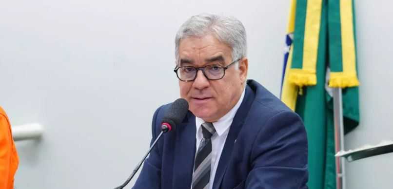 Justiça Eleitoral condena Zé Neto a pagar R$ 55 mil por impulsionamento irregular nas redes