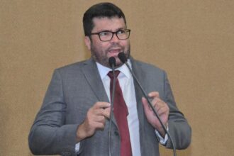 Marcinho Oliveira pede reclassificação da Comarca de Santaluz para Entrância Intermediária
