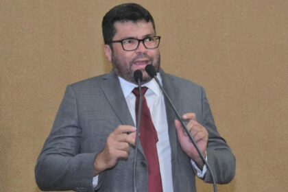 Marcinho Oliveira pede reclassificação da Comarca de Santaluz para Entrância Intermediária