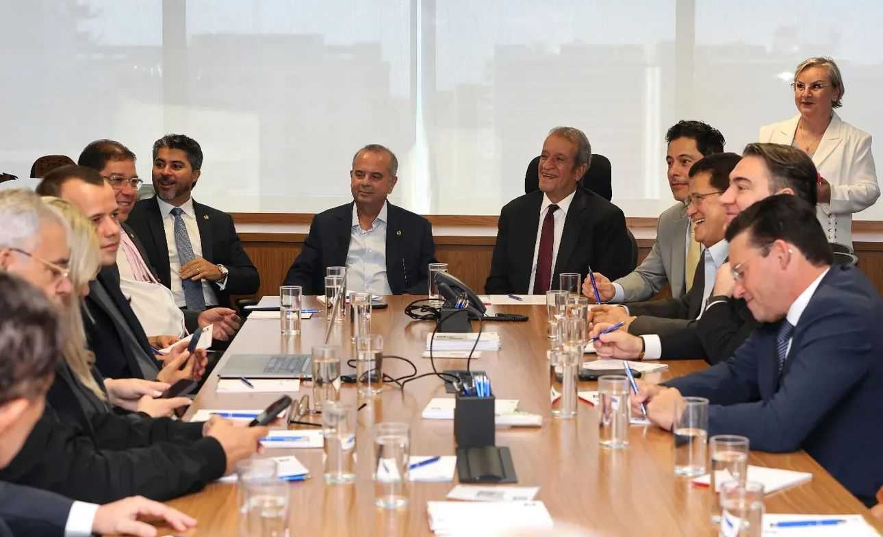 Líderes do PL se reúnem em Brasília