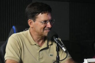 Roma atribui taxação de Trump ao Brasil às "bravatas e devaneios de Lula" no cenário internacional