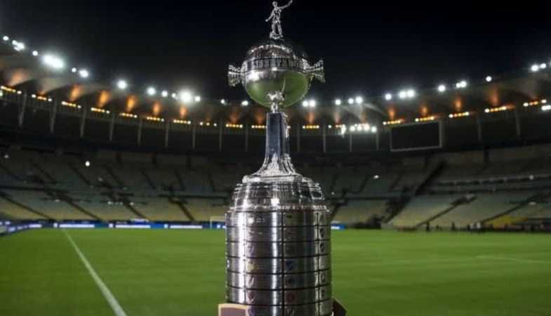 Torcedor passa mal e morre em estádio durante jogo da Libertadores