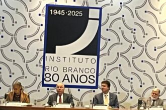Lula e Trump: Amorim destaca momento oportuno para diálogo