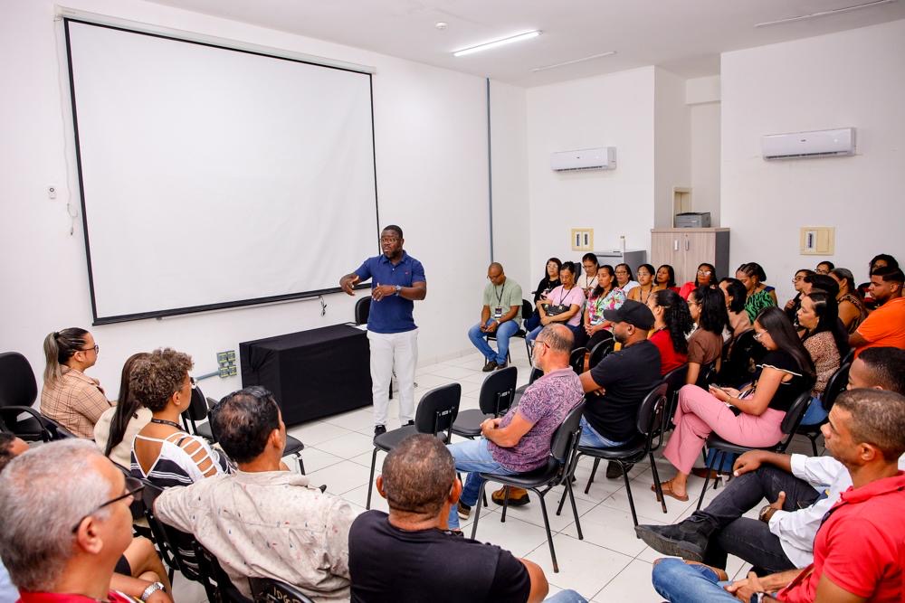 SEDUC lança formações em Candeias focadas na autorresponsabilidade