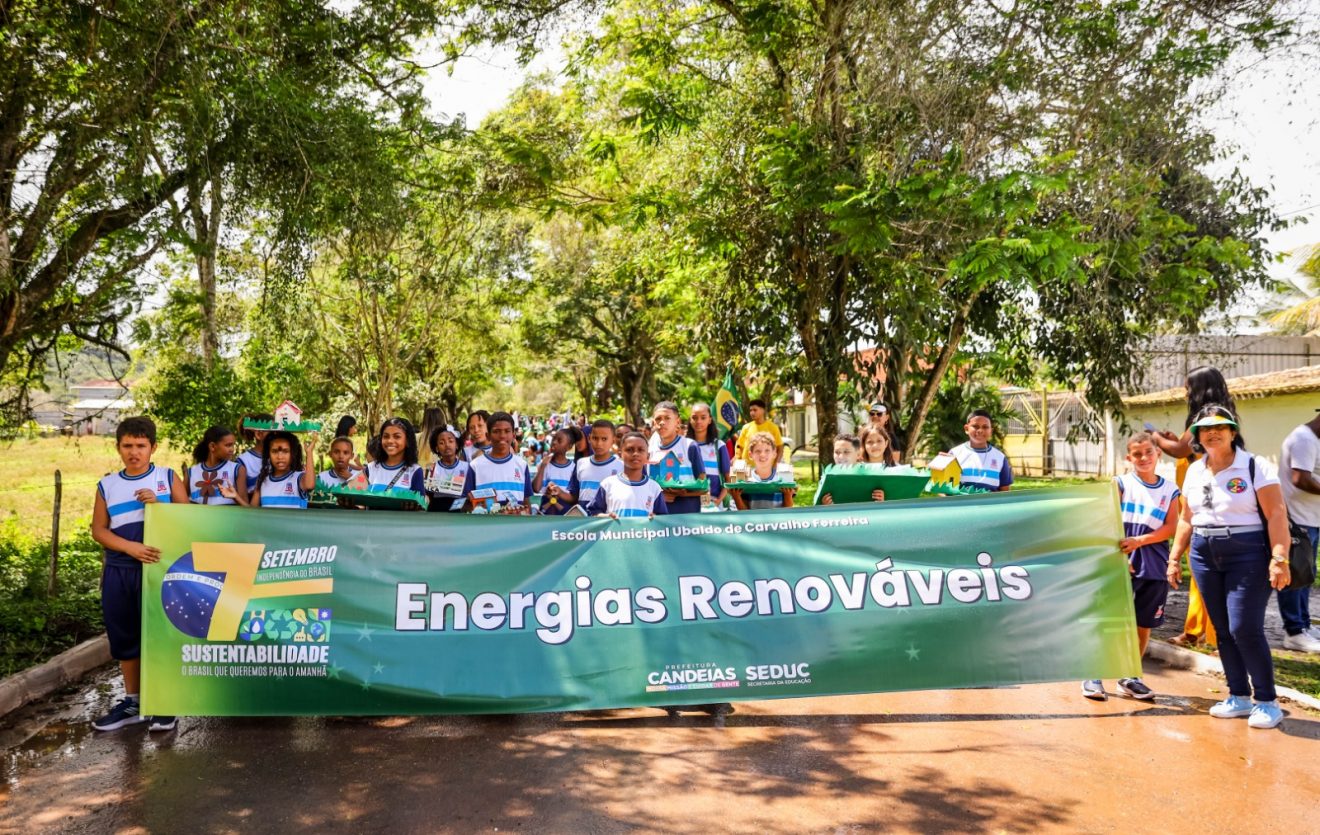 Candeias celebra tradição e leva 400 estudantes aos desfiles de 7 de setembro Candeias celebra tradição e leva 400 estudantes aos desfiles de 7 de setembro