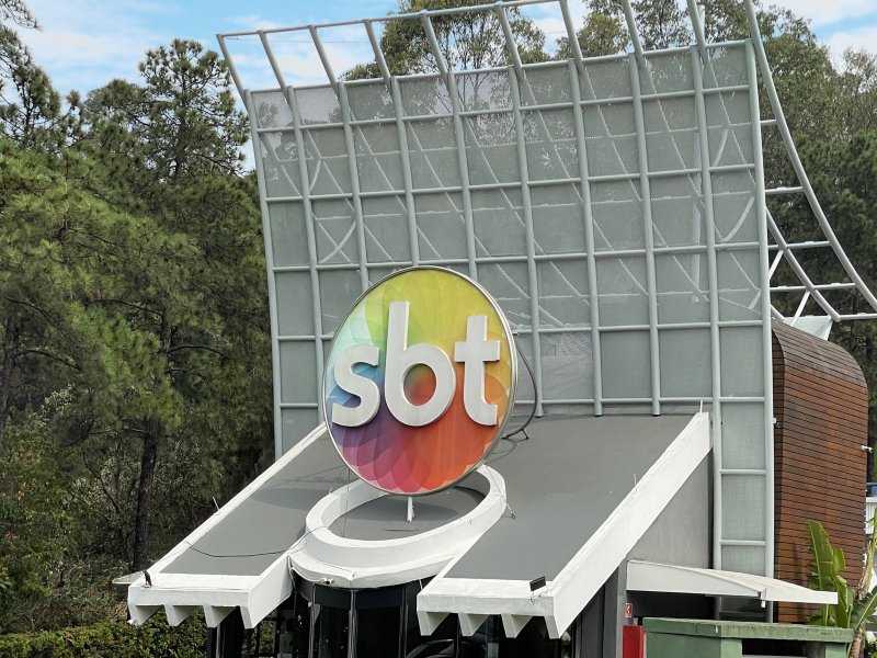 Copa do Mundo: SBT Retorna Após 30 Anos e Surpreende!
