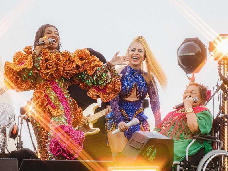 Joelma Brilha no Palco Flutuante do Amazônia Live: Surpreenda-se!