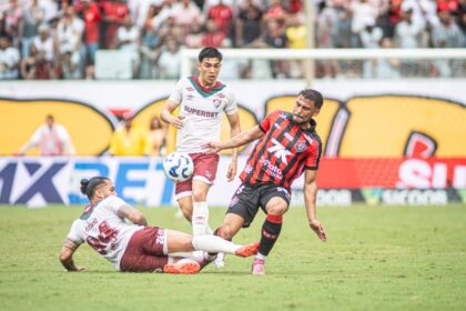 Vitória em Crise: Dudu Expulso e Derrota Surpreendente