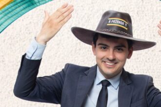 Dudu Camargo Chama Participantes de A Fazenda 17 de Biscates!