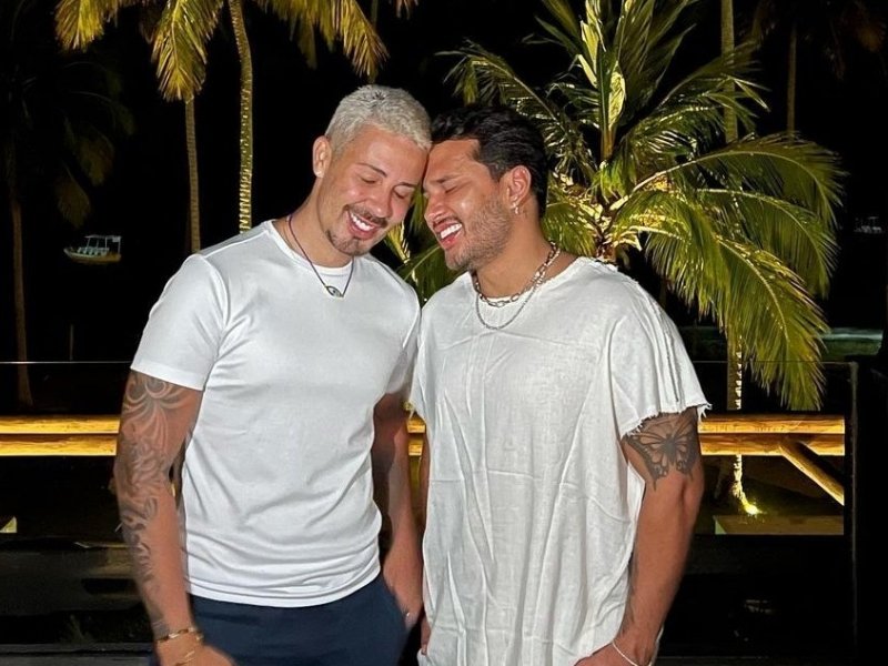 iPhone Pro Max 17: Carlinhos Maia Surpreende Lucas Guimarães!