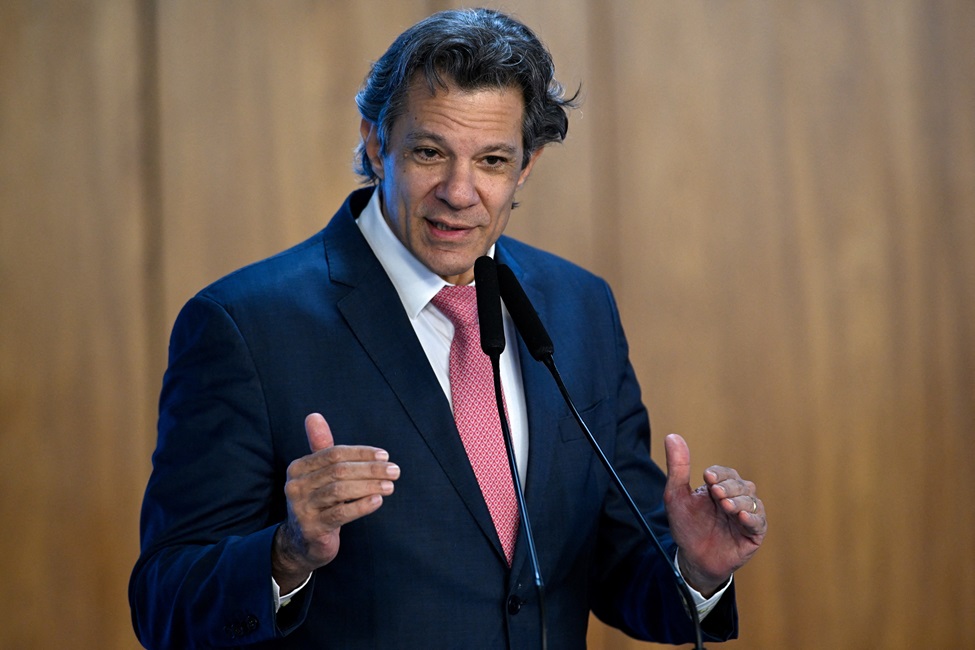 Haddad alerta: ataques hackers via Pix ameaçam setor financeiro
