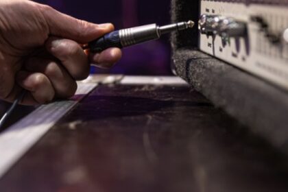 Nova Coleção de Dicionários Sobre Sons no Teatro Será Lançada pelo Projeto