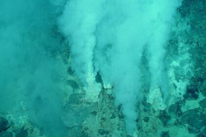 Descubra Como Fontes Termais Submarinas Podem Ter Gerado os Primeiros Precursores Moleculares da Vida