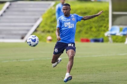 Ademir treina normalmente e deve reforçar Bahia contra Palmeiras