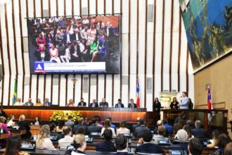 Assembleia aprova projeto que garante pagamento de precatórios a professores da rede estadual