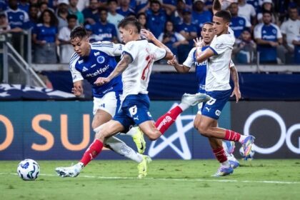 Bahia encara Cruzeiro em confronto direto pelo G-4; veja prováveis times